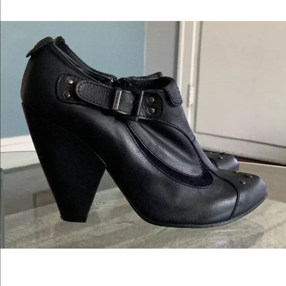 Diesel Black Leather Booties size 39